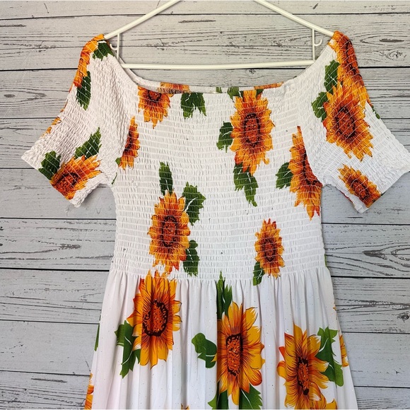 Seven Islands Women's White Sunflower Sparkle Dress - Picture 3 of 9